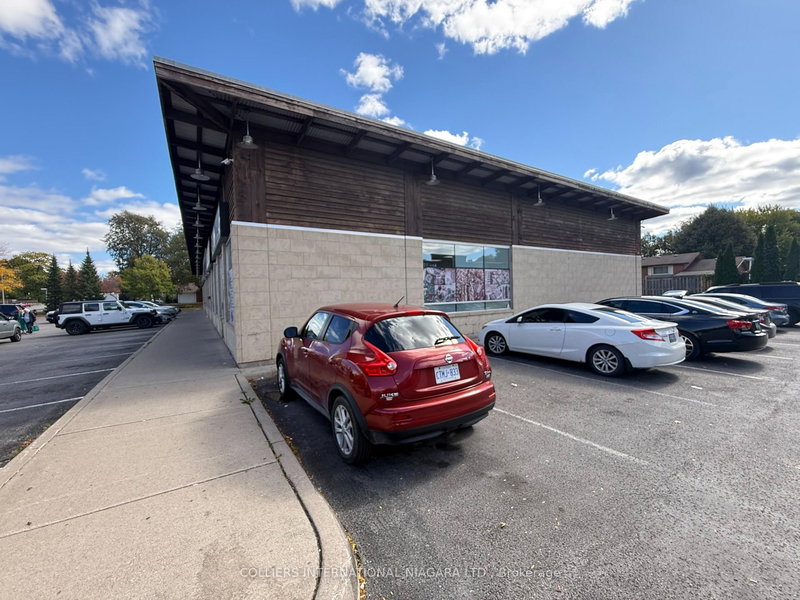 1 - 6788 Thorold Stone Rd, Niagara Falls, L2J 1B4 | Image 3