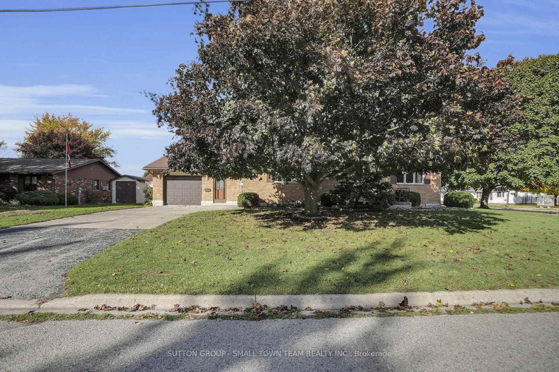 110 John St W, South Huron, N0M 1S2 | Image 2