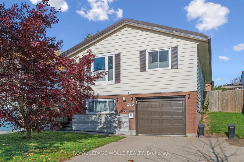 263 The Country Way, Kitchener, N2E 2V6 | Image 3