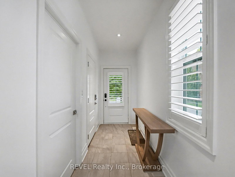 A7 - 7 Aberdeen Lane S, Niagara-on-the-Lake, L0S 1J0 | Image 3