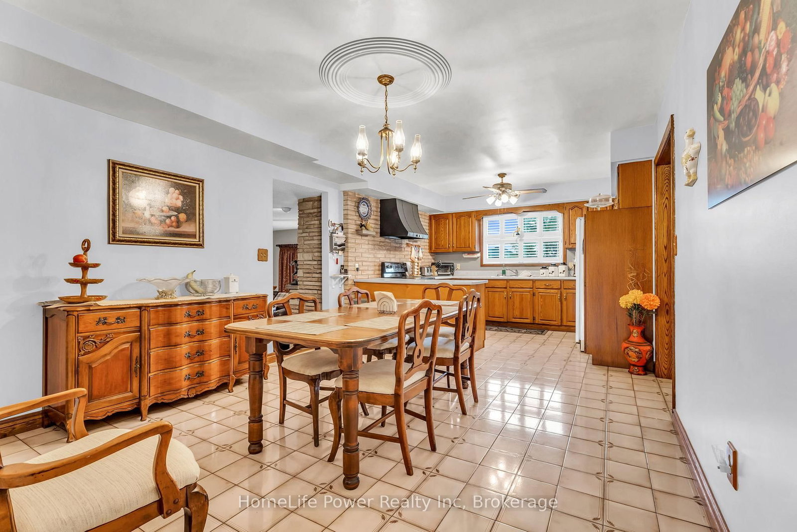 Detached House for sale at 6 Leckie Avenue, Hamilton, Ontario, L8J 2S7 - Stoney Creek Mountain - MLS: X12474183