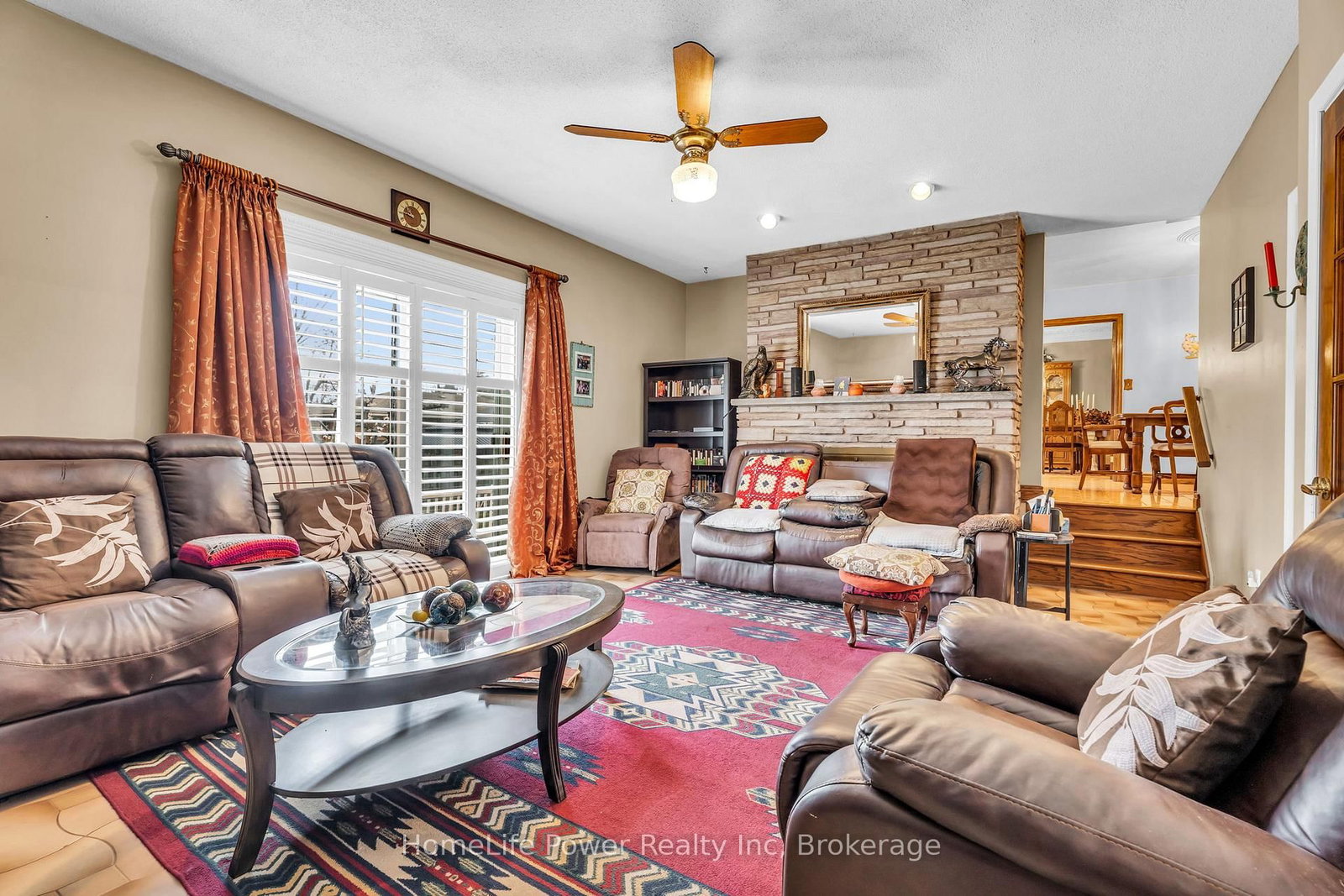 Detached House for sale at 6 Leckie Avenue, Hamilton, Ontario, L8J 2S7 - Stoney Creek Mountain - MLS: X12474183