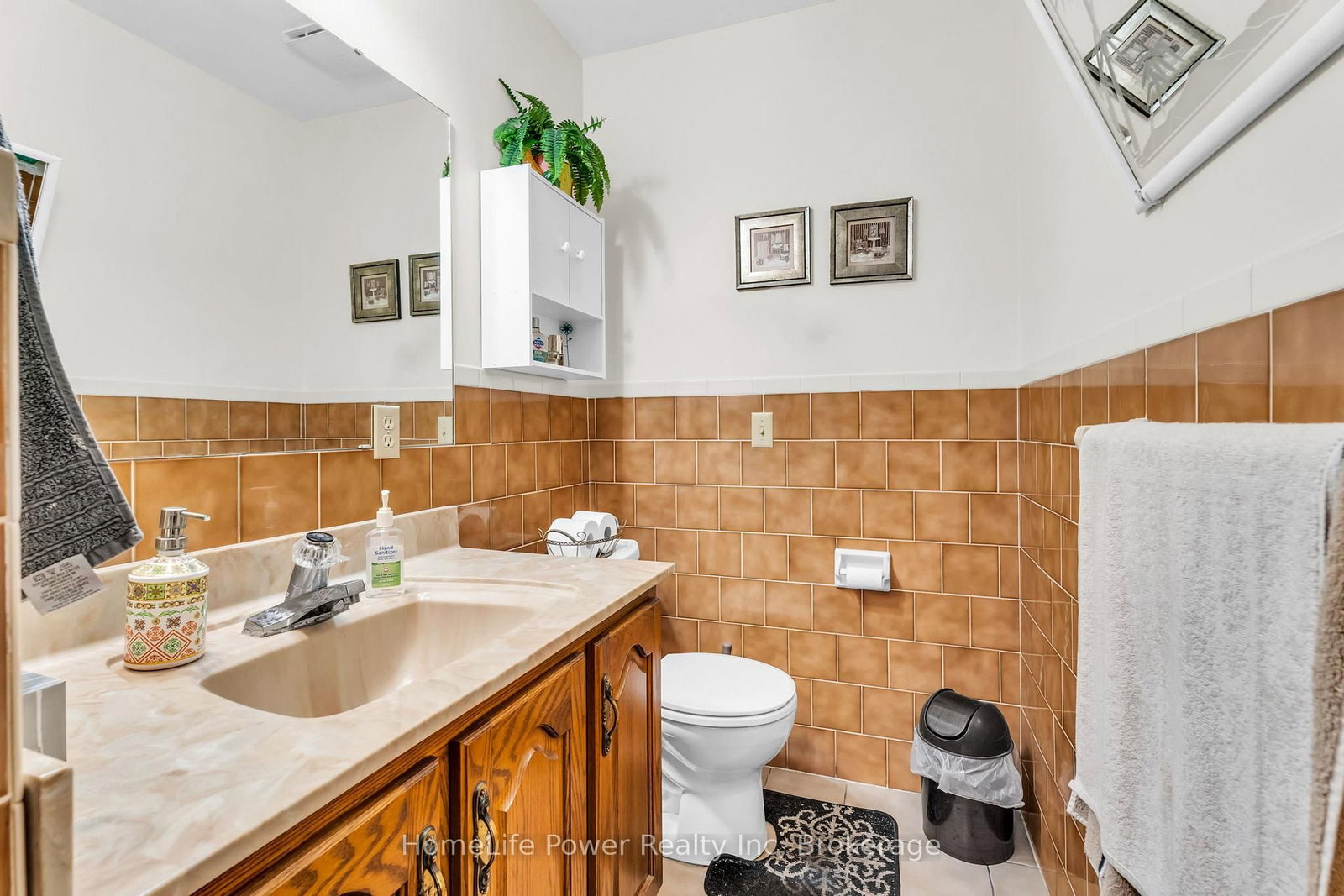 Detached House for sale at 6 Leckie Avenue, Hamilton, Ontario, L8J 2S7 - Stoney Creek Mountain - MLS: X12474183