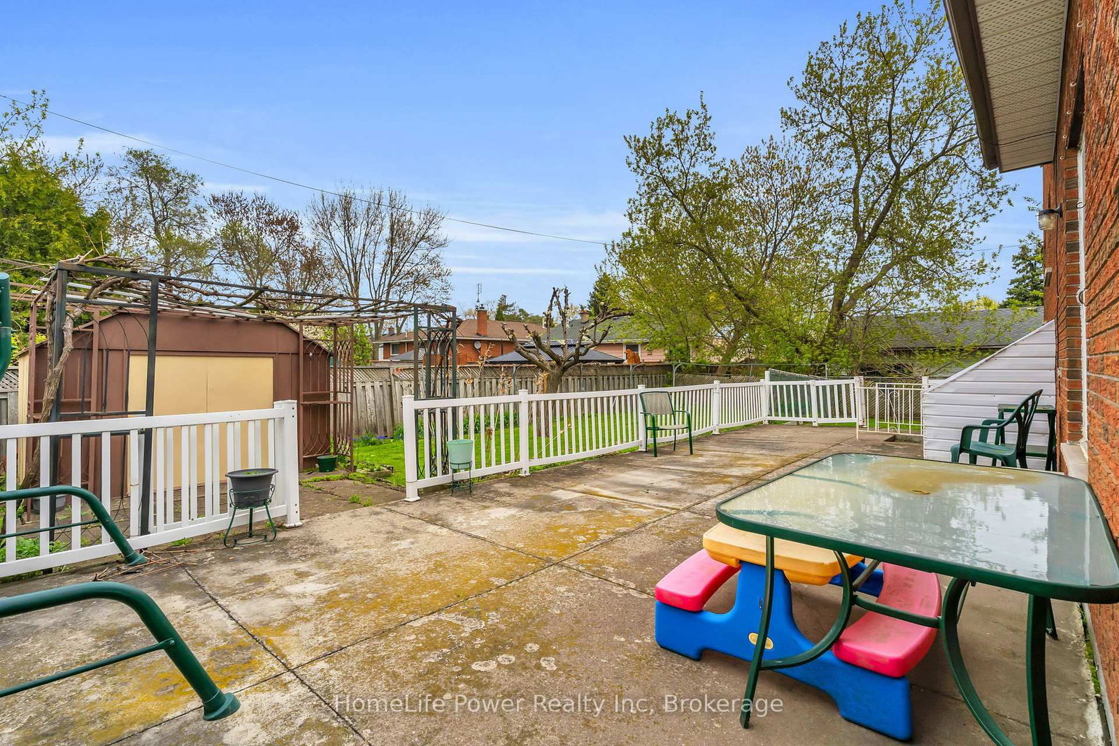 Detached House for sale at 6 Leckie Avenue, Hamilton, Ontario, L8J 2S7 - Stoney Creek Mountain - MLS: X12474183