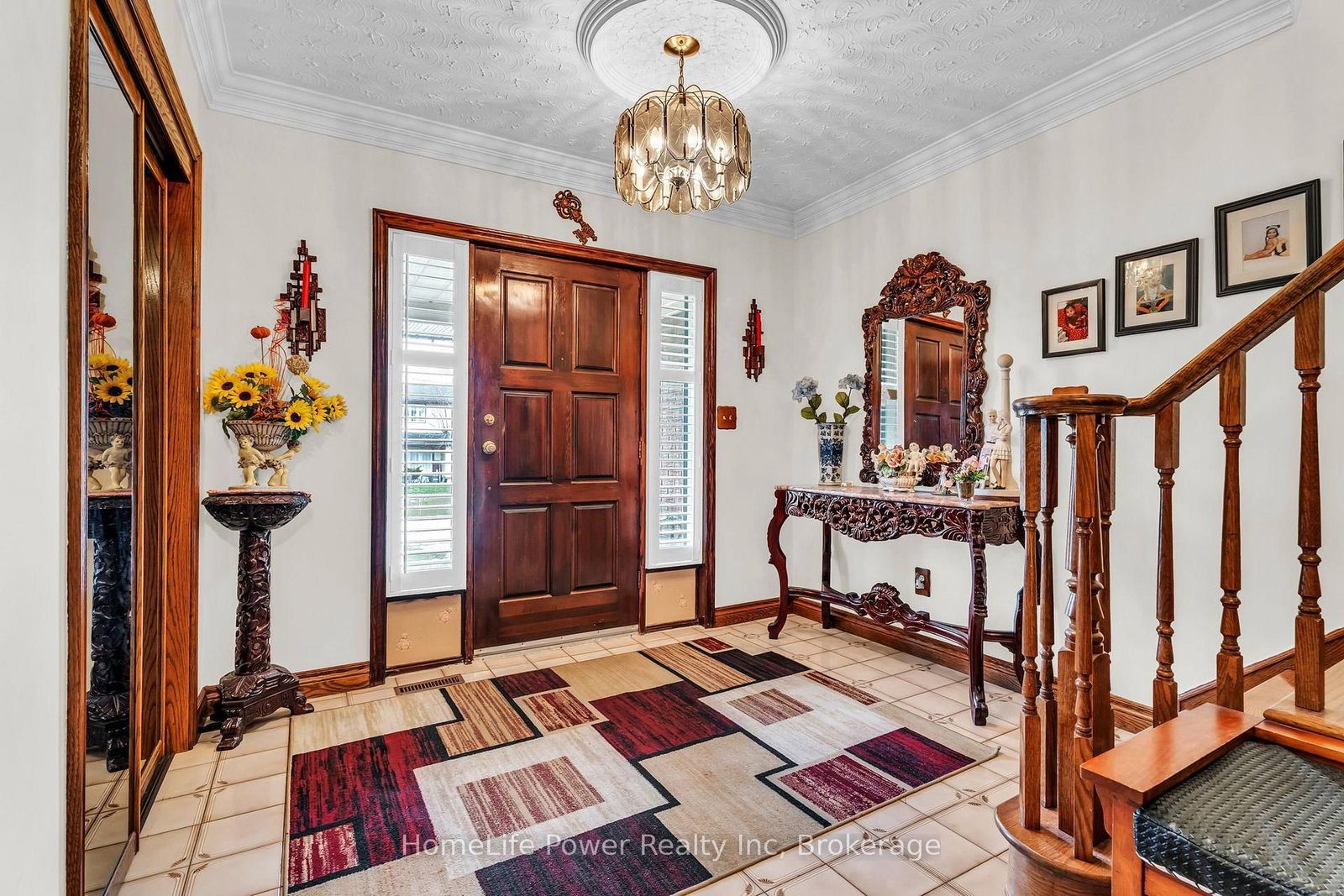 Detached House for sale at 6 Leckie Avenue, Hamilton, Ontario, L8J 2S7 - Stoney Creek Mountain - MLS: X12474183