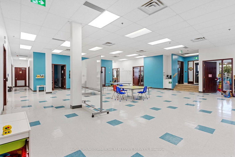 1550 Laperriere Ave, Ottawa, K1Z 7T2 | Image 3