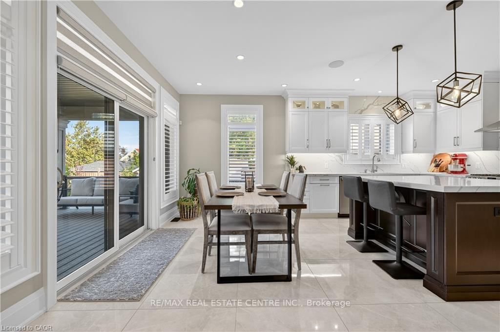 Detached House for sale at 18 David Avenue, Hamilton, Ontario, L9A 3V1 - Hill Park - MLS: X12474368