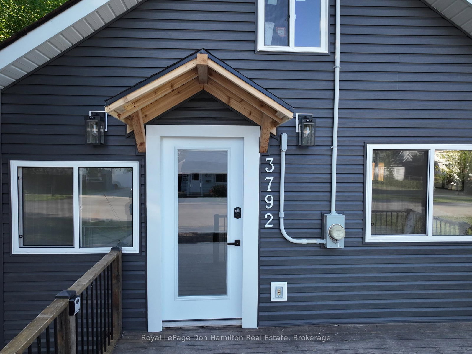 Listing Image 7