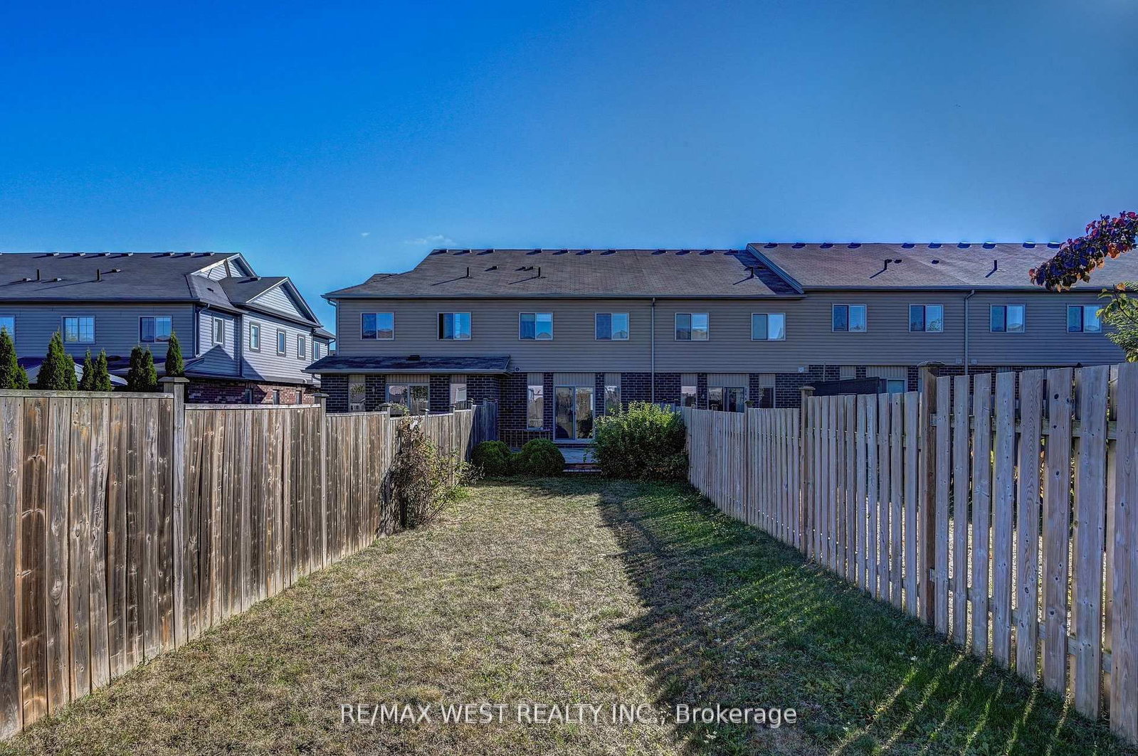 Listing Image 44