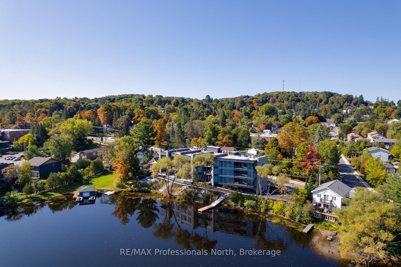 Condo for sale at 102-32 Brunel Road, Huntsville, Ontario, P1H 1P5 - Chaffey - MLS: X12475509