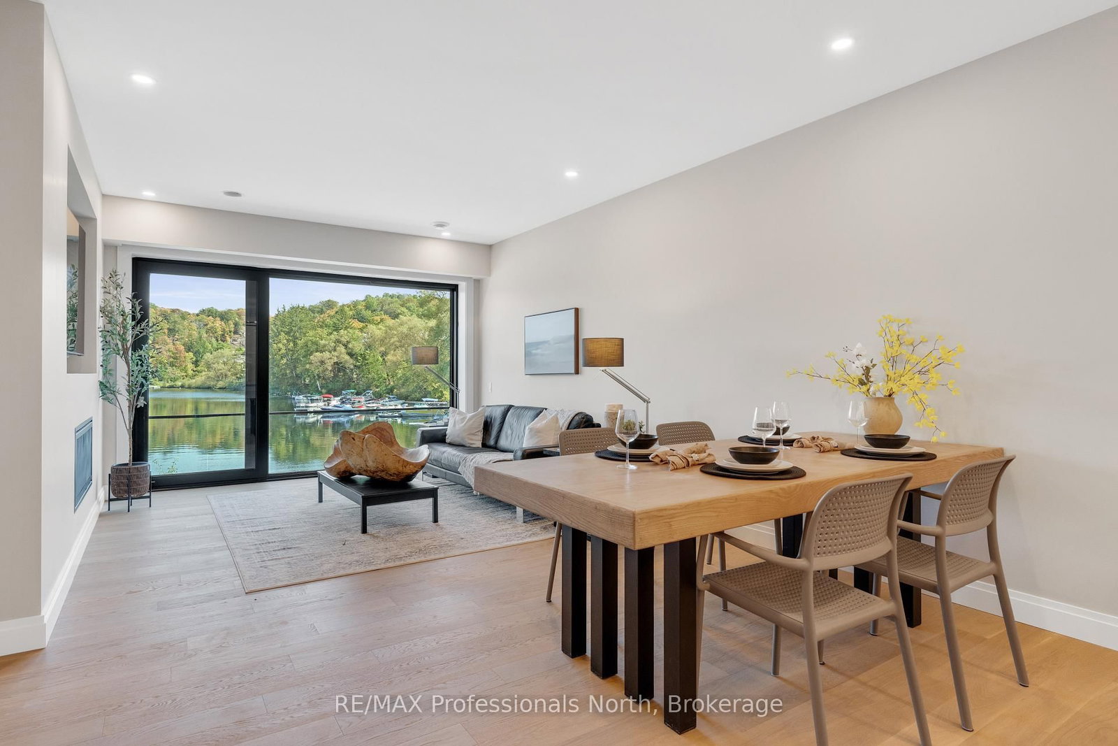 Condo for sale at 102-32 Brunel Road, Huntsville, Ontario, P1H 1P5 - Chaffey - MLS: X12475509