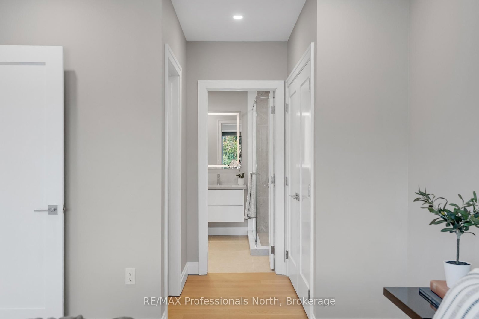 Condo for sale at 102-32 Brunel Road, Huntsville, Ontario, P1H 1P5 - Chaffey - MLS: X12475509