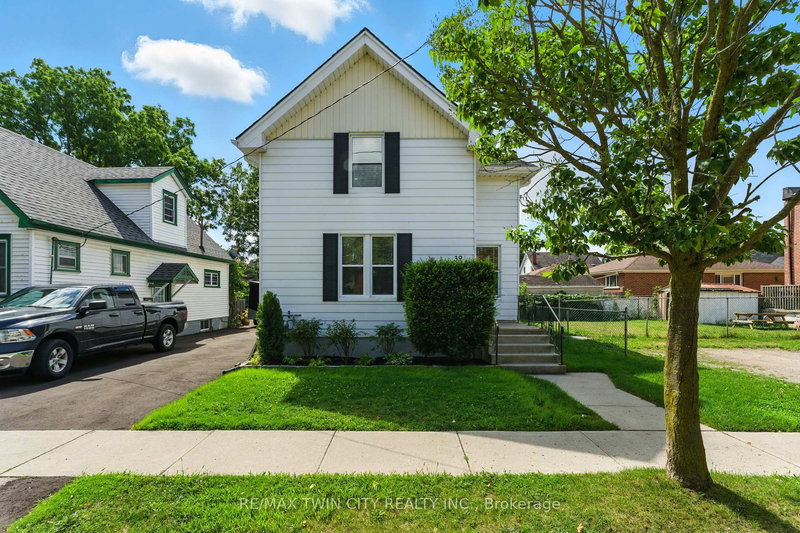 home for sale on 39 Allenby Avenue