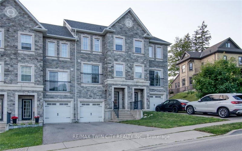 43 Woolwich St, Kitchener, N2K 1S2 | Image 2