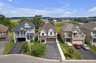 8561 DOGWOOD Cres | Niagara Falls | Image