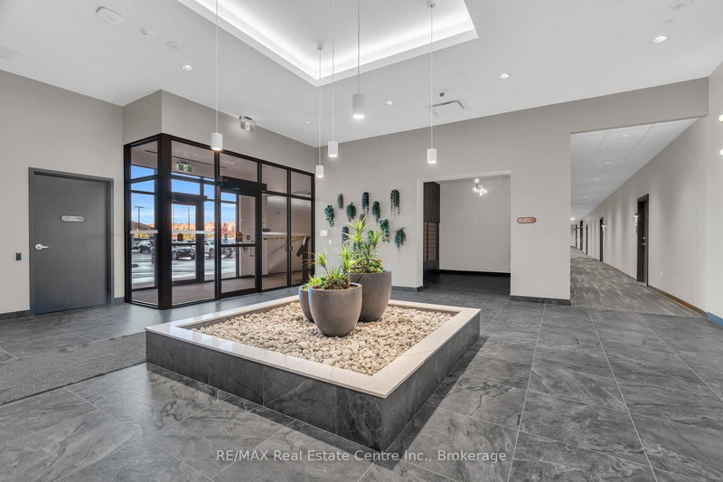 101 - 525 New Dundee Rd, Kitchener, N2P 0K8 | Image 2