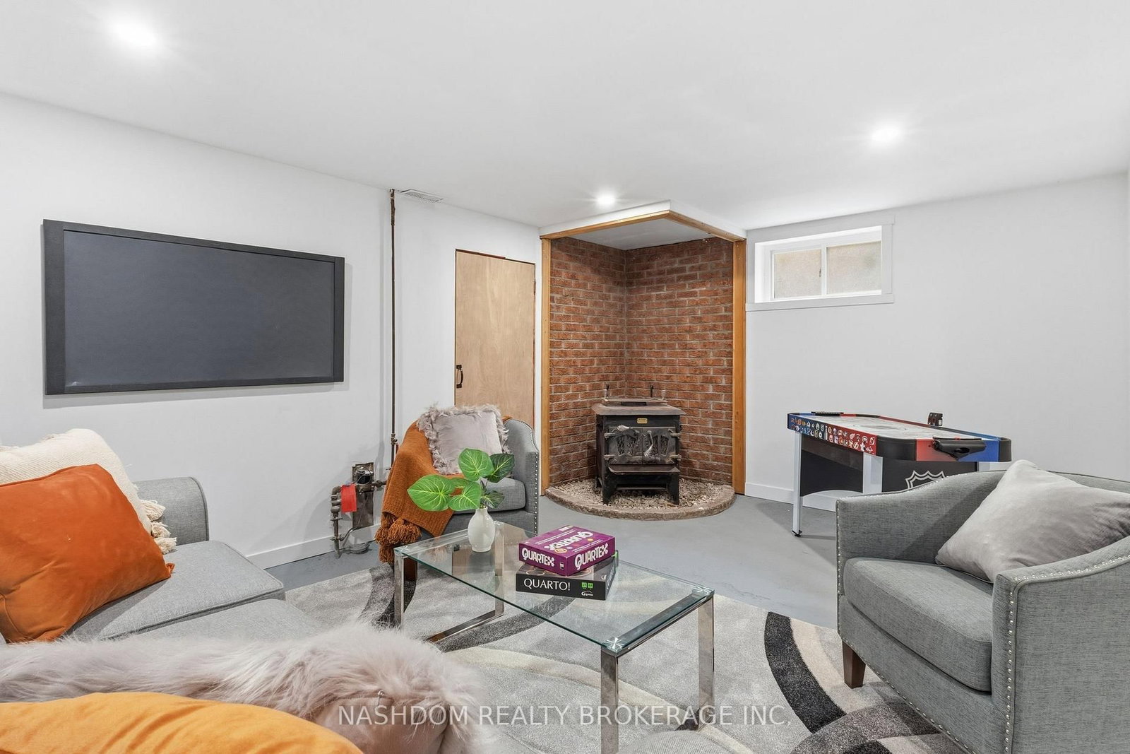 Listing Image 22