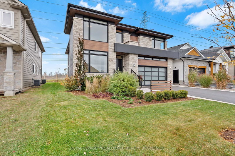 832 Windermere Dr, Kingston, K7P 0N5 | Image 2