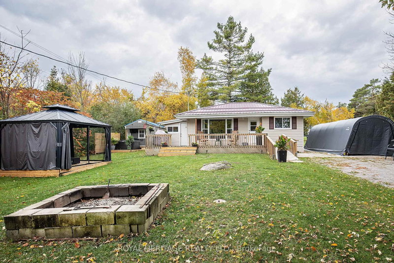 203 Crosby Dr, Kawartha Lakes, K0M 1A0 | Image 2