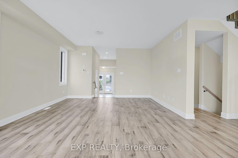 15 Reynolds Ave, Carleton Place, K7C 0W4 | Image 3