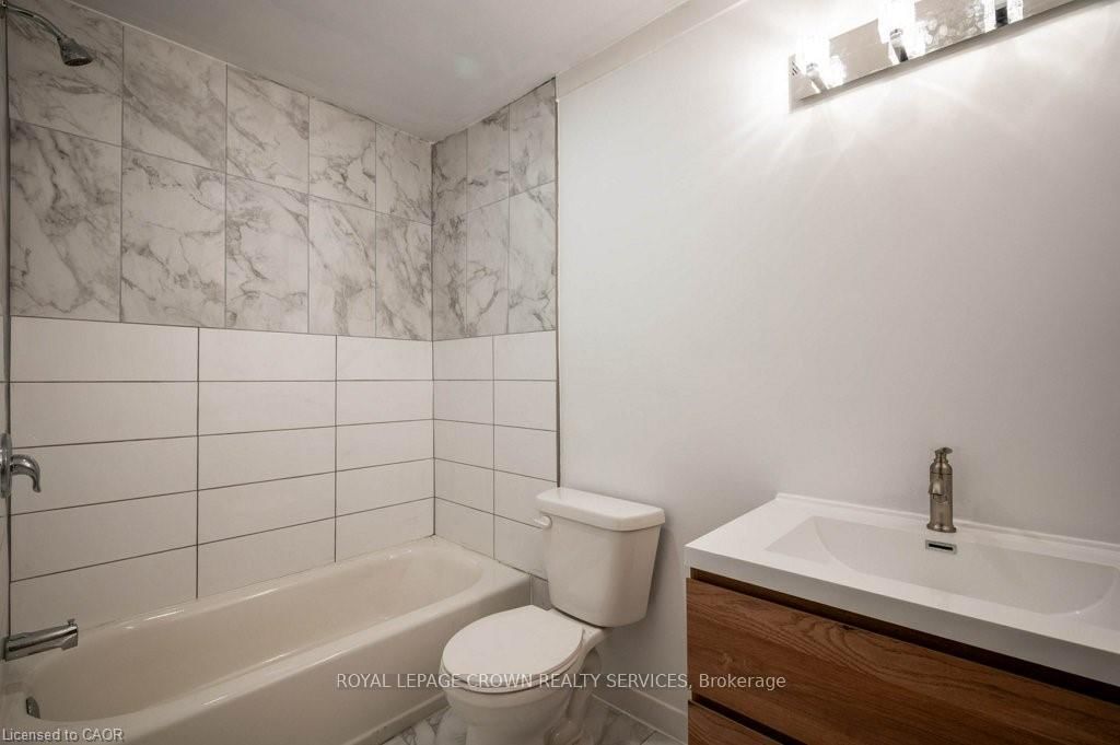 34 Burn Place, Unit 5 - Photo 24