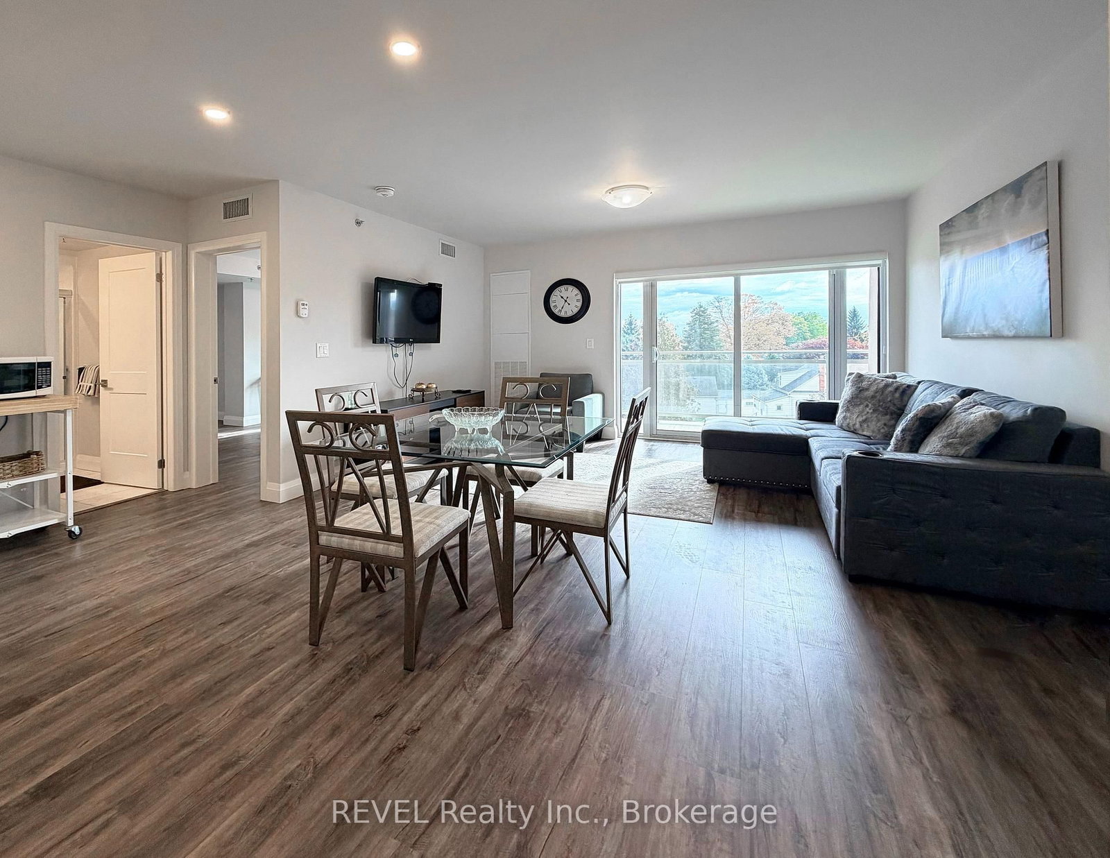 5698 Main, Unit 314 - Photo 2