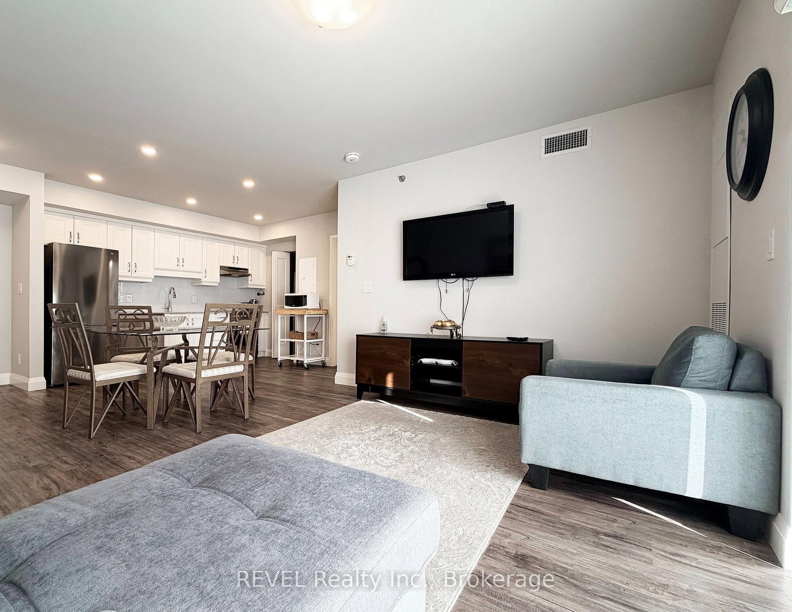 5698 Main, Unit 314 - Photo 3