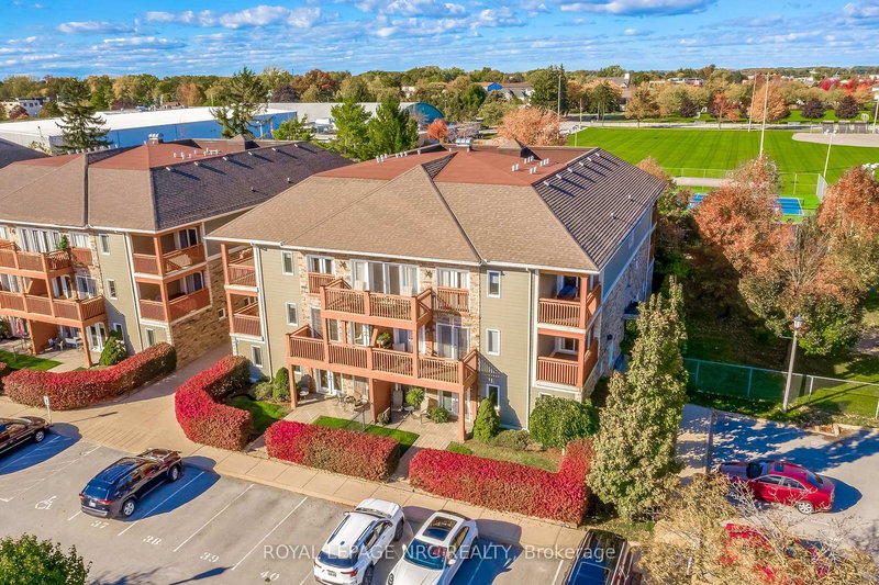 202 - 678 Line 2 Rd, Niagara-on-the-Lake, L0S 1J0 | Image 2