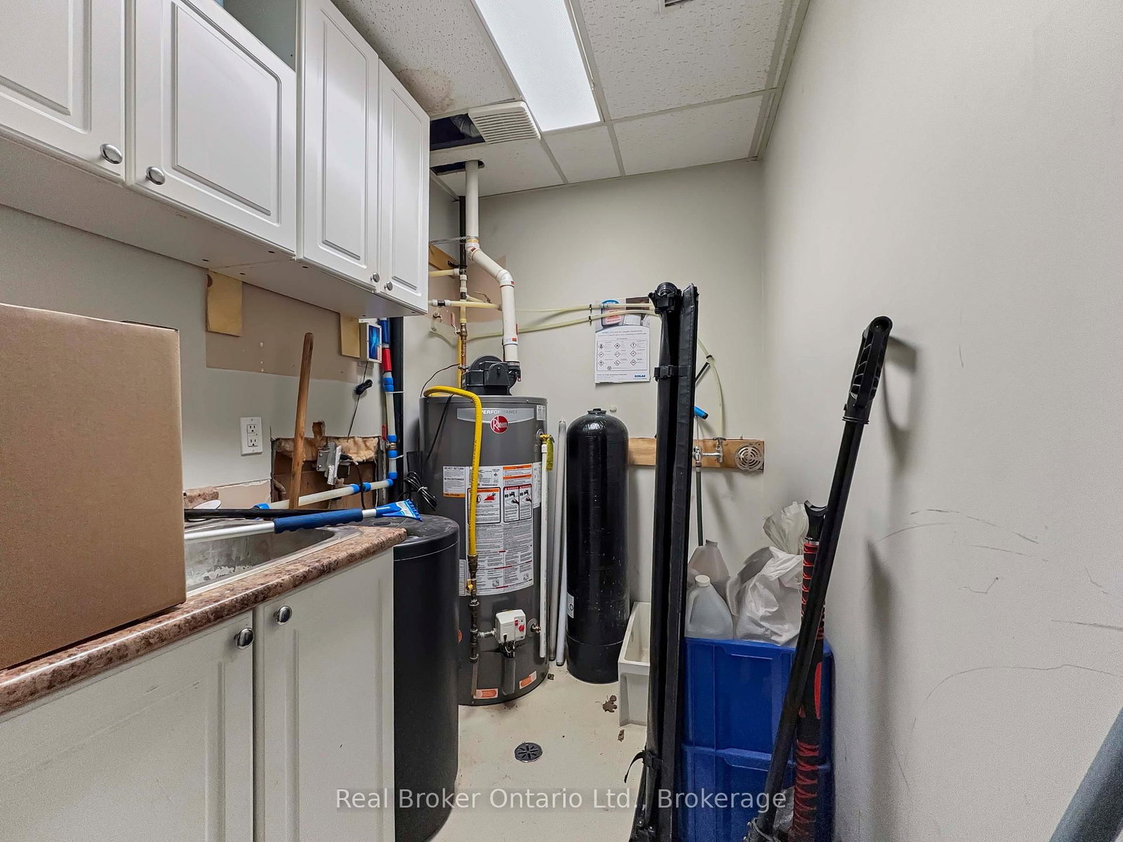 291 Woodlawn Road W - Photo 11