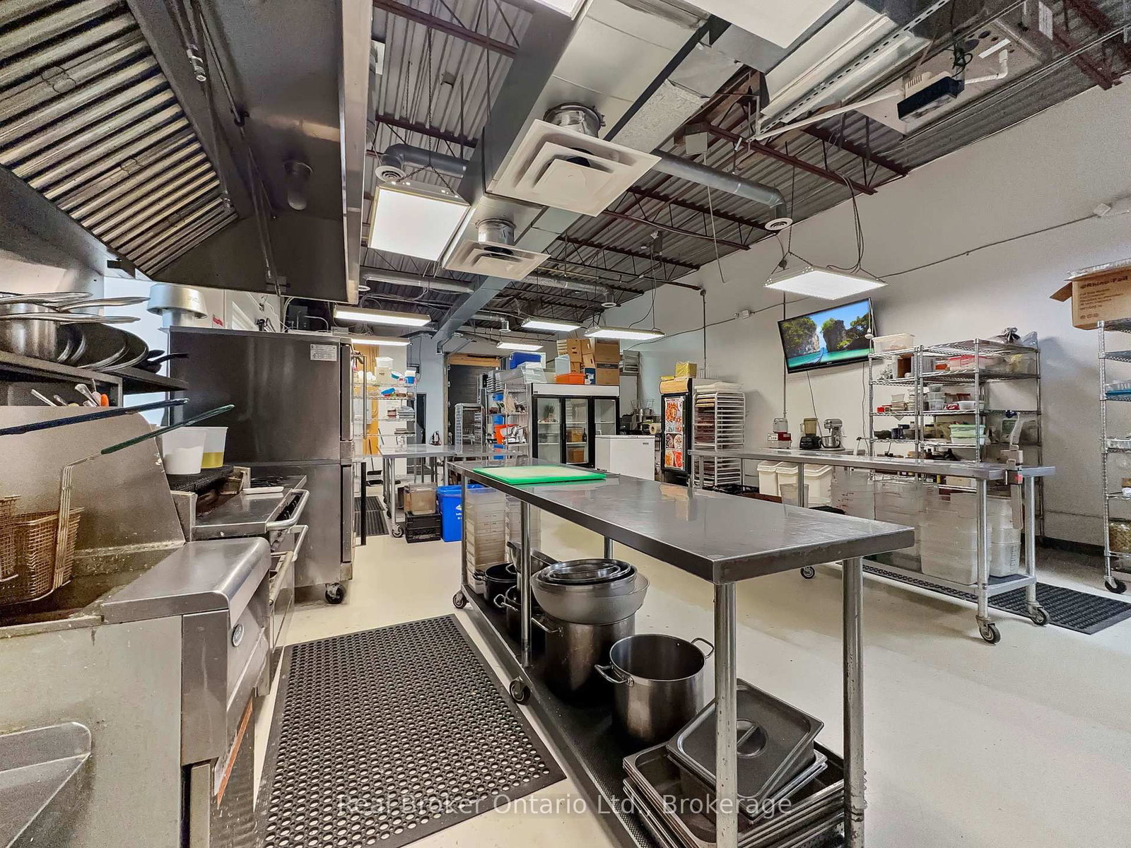 291 Woodlawn Road W - Photo 6