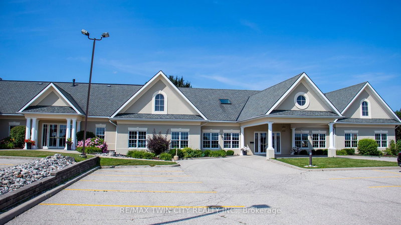 617 King St N, Waterloo, N2V 2N3 | Image 2