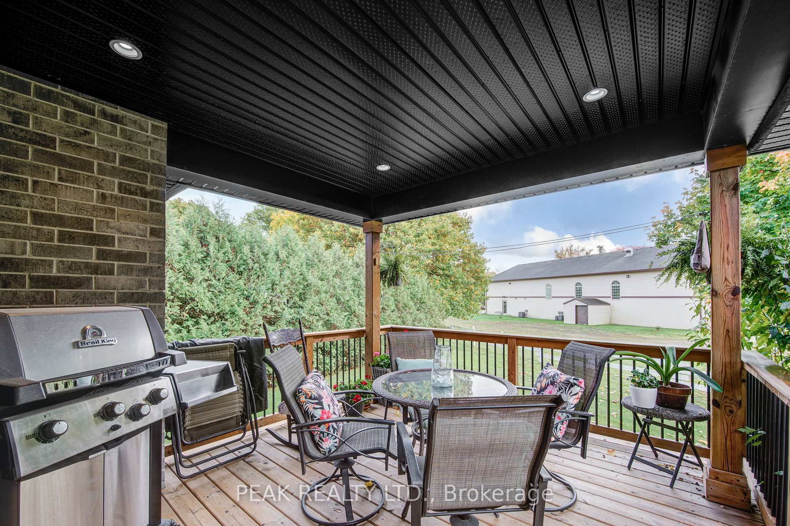 Listing Image 12