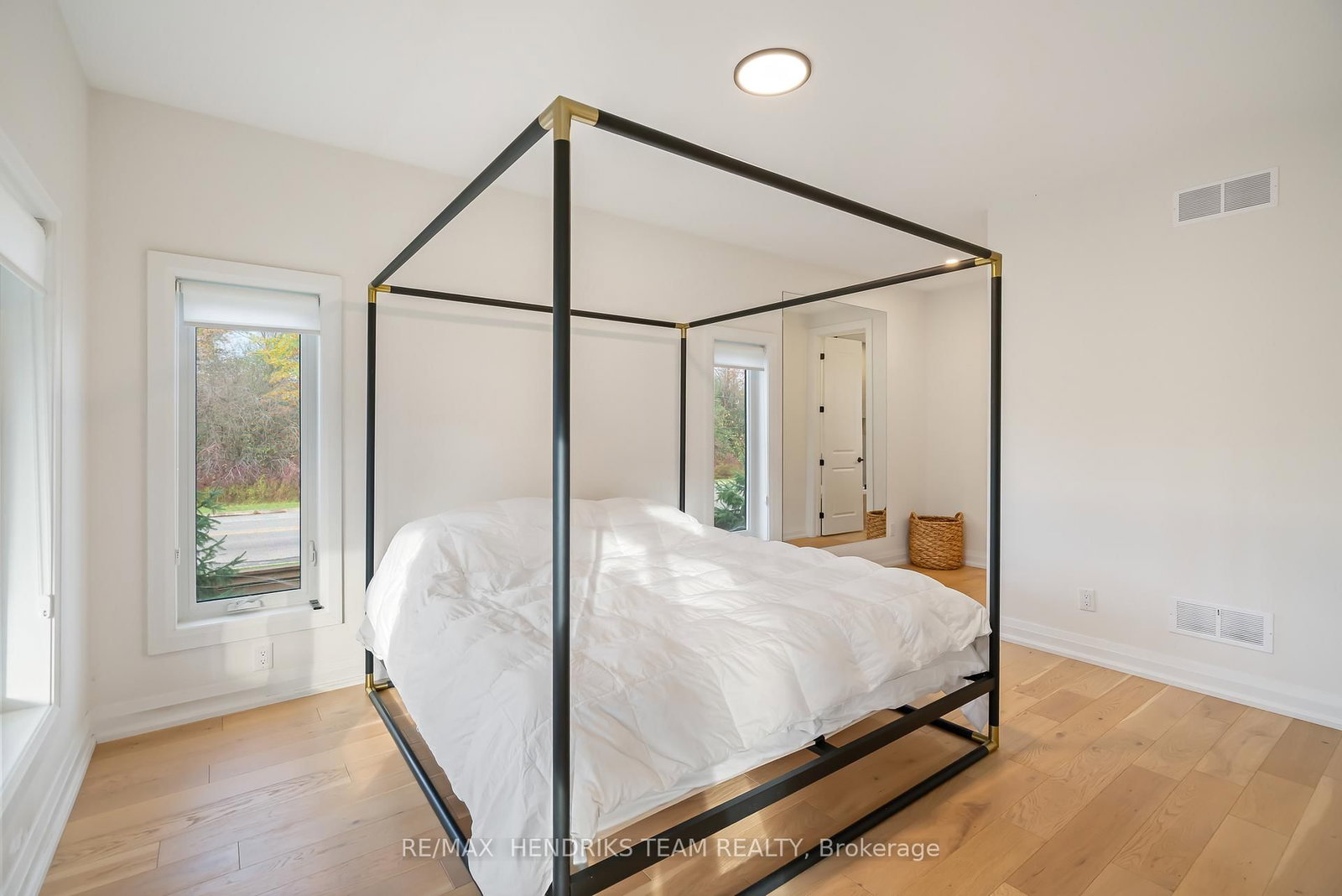 8974 Willoughby Drive, Unit 36 - Photo 17