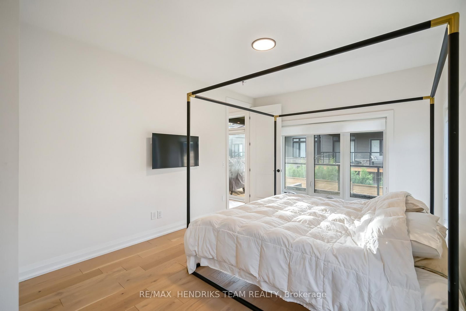 8974 Willoughby Drive, Unit 36 - Photo 18