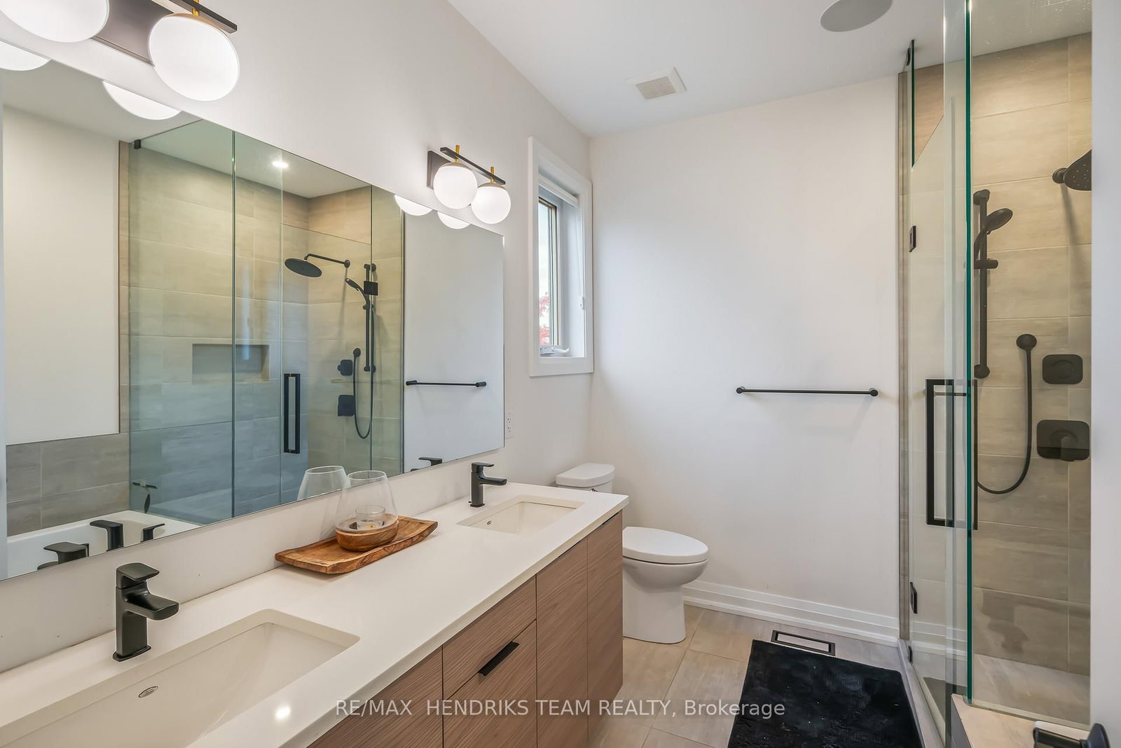 8974 Willoughby Drive, Unit 36 - Photo 19