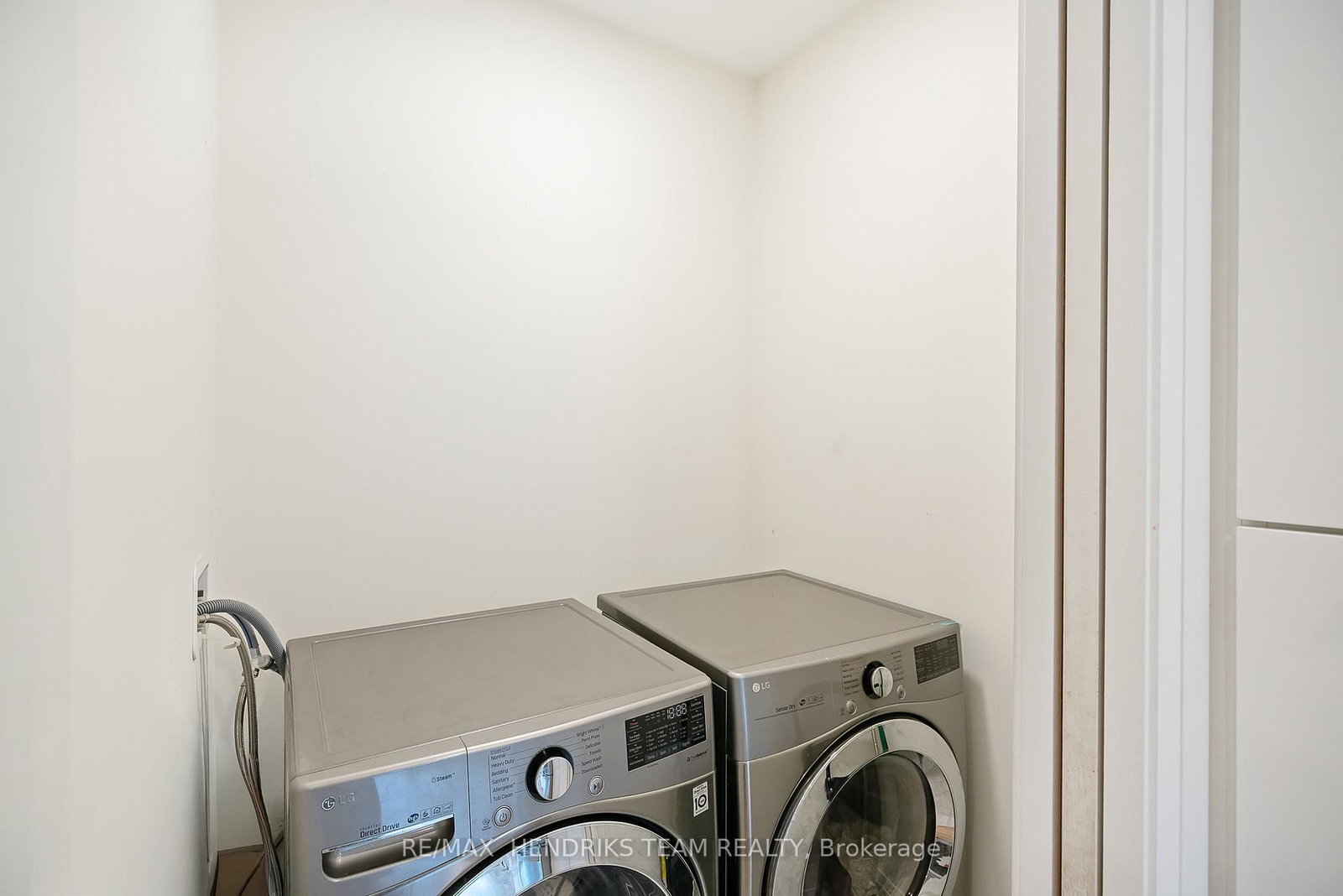 8974 Willoughby Drive, Unit 36 - Photo 22