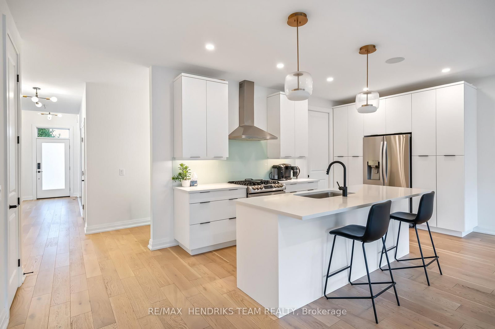 8974 Willoughby Drive, Unit 36 - Photo 9