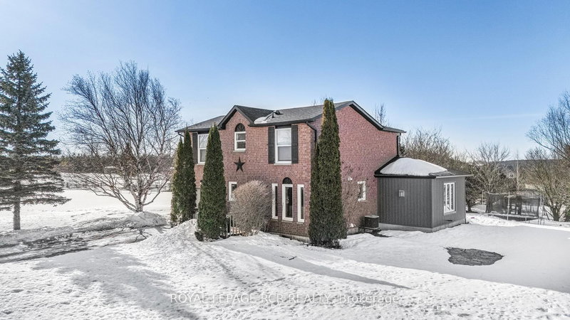 18 Peter St, Amaranth, L9W 5Z8 | Image 2