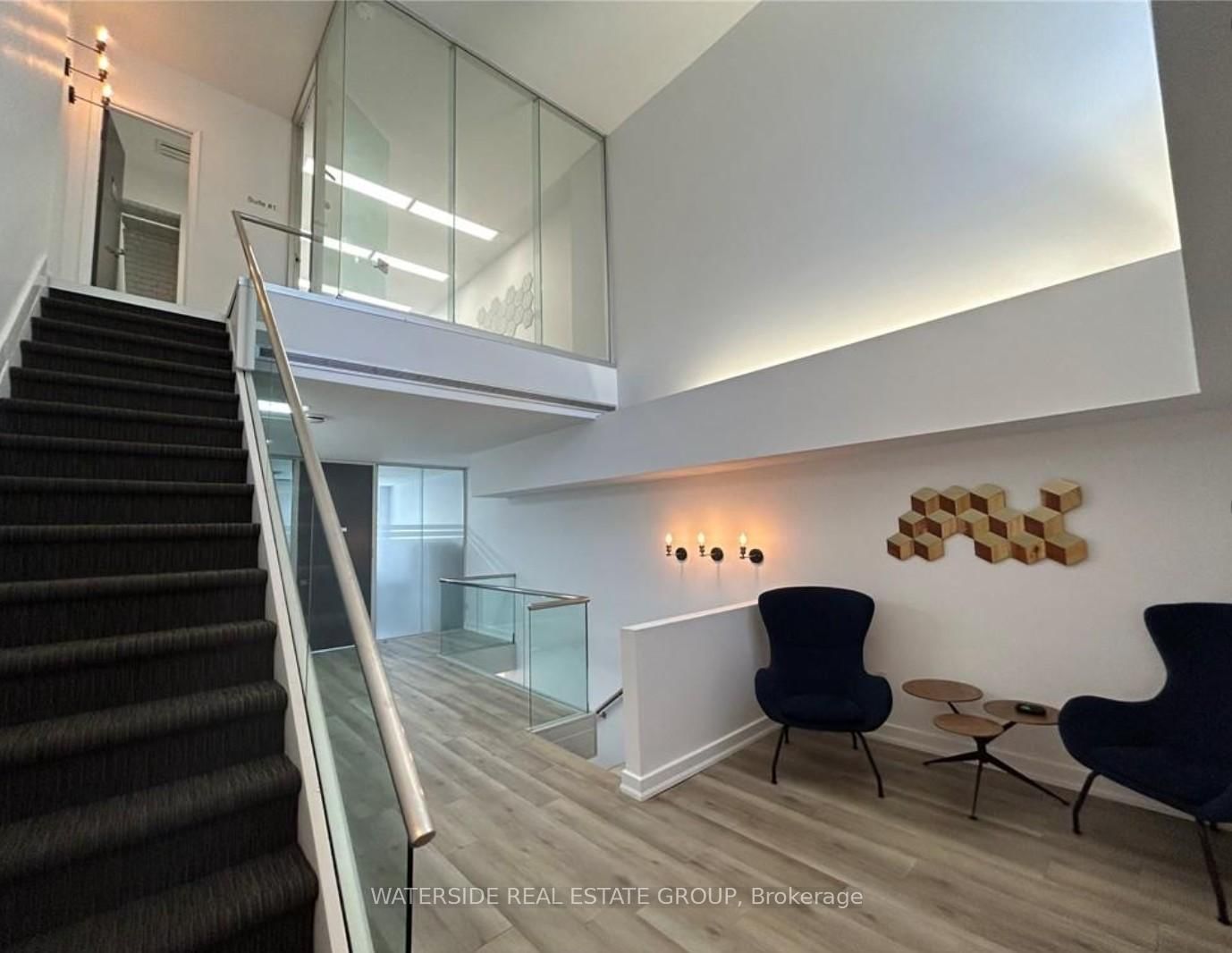 57 John Street S, Unit 2