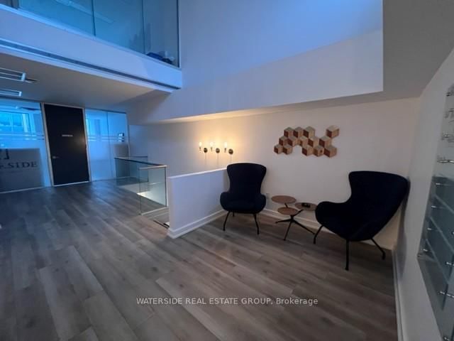 57 John Street S, Unit 2 - Photo 3