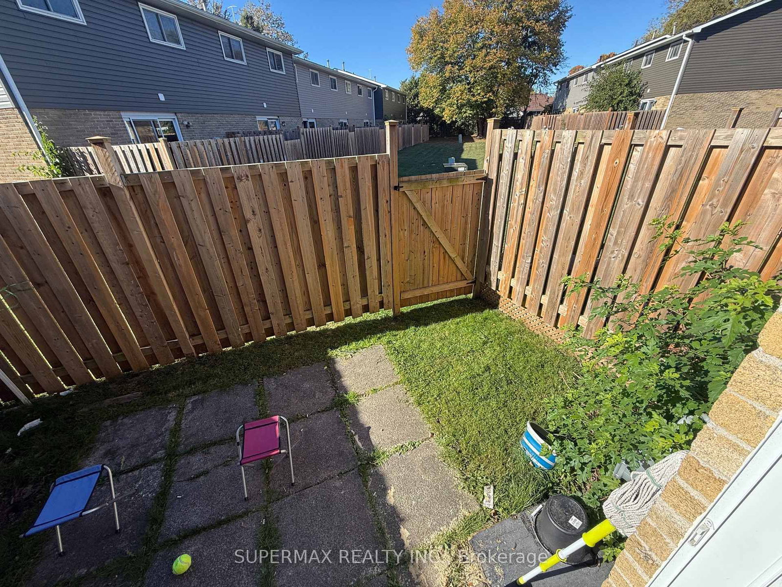 Townhouse for sale at 15-470 Second Street, London East, Ontario, N5V 3X3 - East H - MLS: X12482686