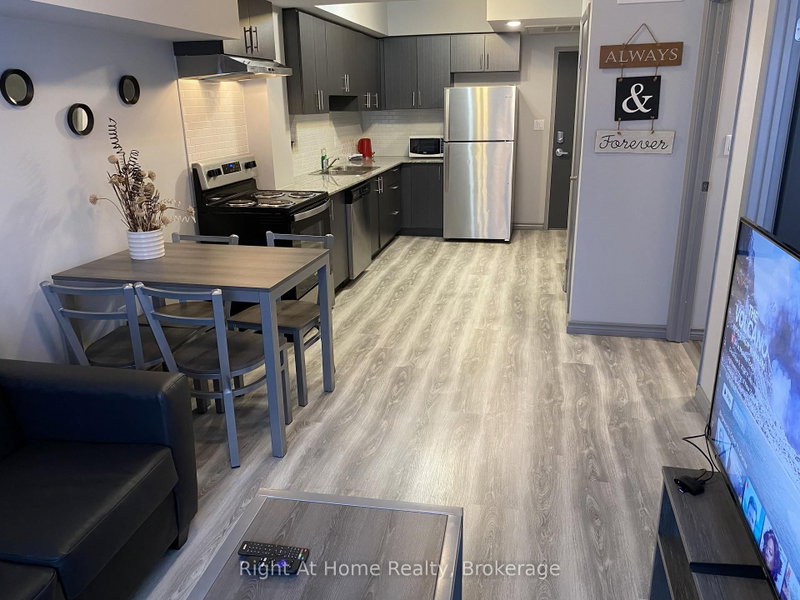 F202 - 275 LARCH Street
