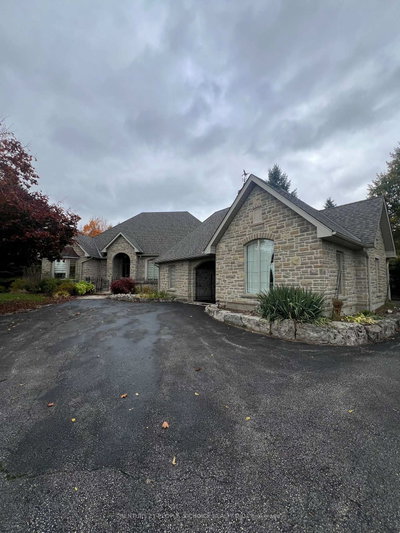 Detached House leased at Upper-6 Fox Run Road, Puslinch, Ontario, N1H 6H9 - Rural Puslinch East - MLS: X12483871