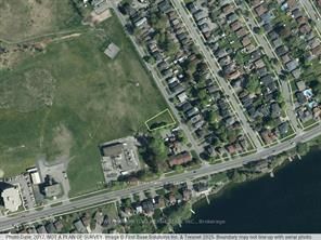 11 &13 DANIS Ave, Cornwall, K6H 5E5 | Image 2