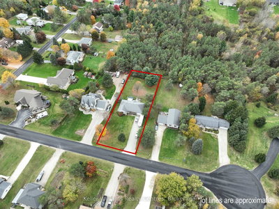 12 Pine Tree Drive, South Bruce Peninsula, Ontario image-0-1