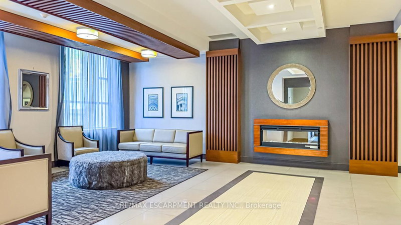 801 - 150 Main St W, Hamilton, L8P 1H8 | Image 3