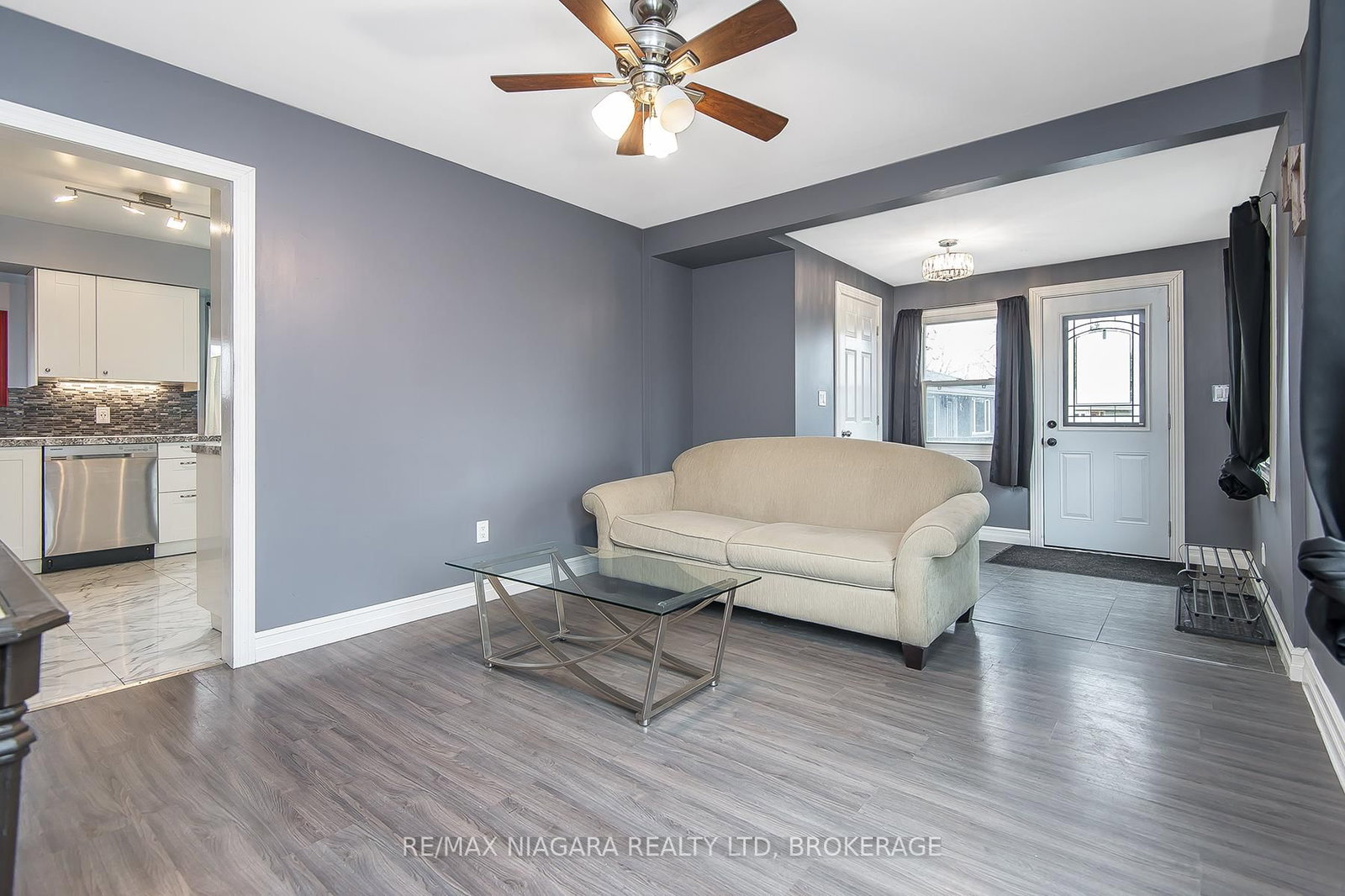 Detached House for sale at 92 HODGKINS Avenue, Thorold, Ontario, L2V 1M1 - Rolling Meadows - MLS: X12484532