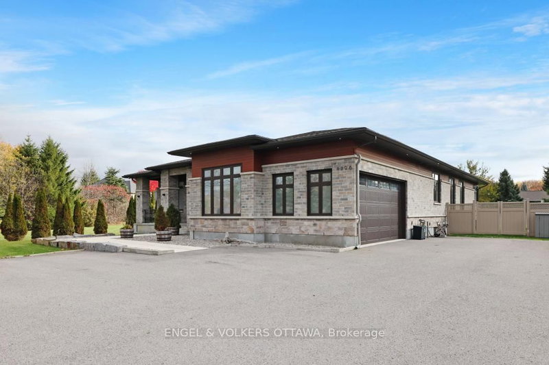 1296 Bankfield Rd, Ottawa, K4M 1C4 | Image 3