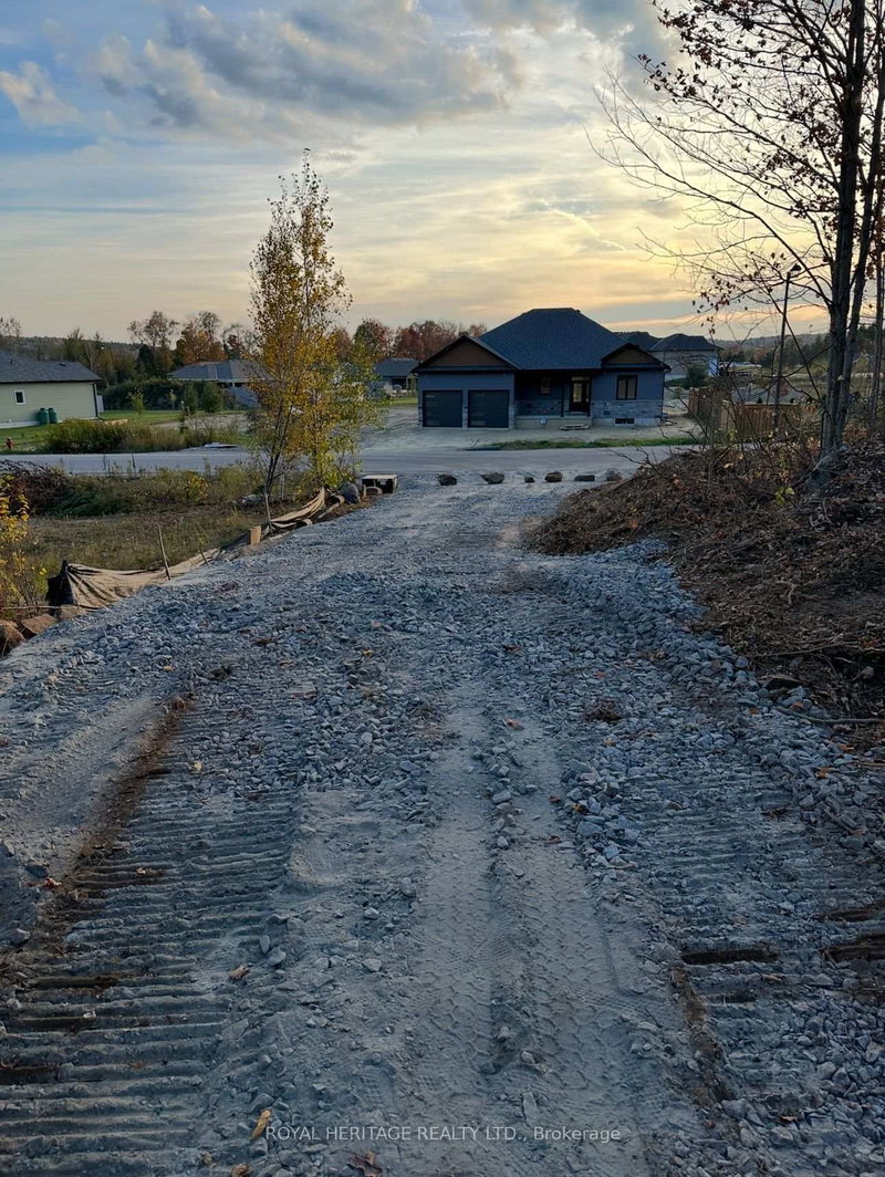 61 Marluc Ave, Minden Hills, K0M 2K0 | Image 3