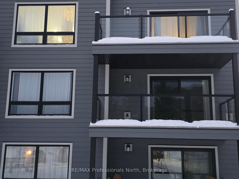 54-207 - 1235 Deerhurst Dr, Huntsville, P1H 2E8 | Image 3